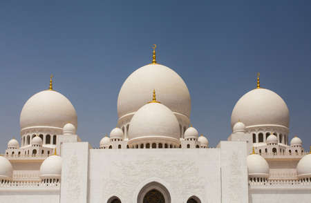 ABU DHABI, UAE - MAY 13, 2014: Sheikh Zayed Mosque in Abu Dhabi, considered to be the key for worship in the United Arab Emiratesのeditorial素材