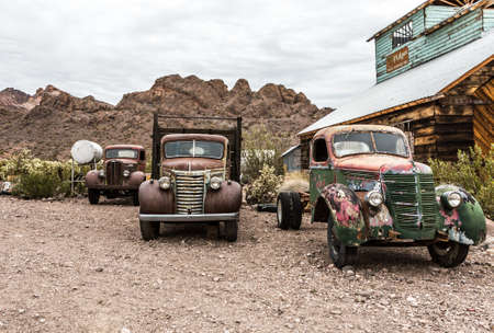 NELSON , USA - JUNE 10 : Old wooden gas station houses and rusty old truck in Nelson Nevada ghost town on June 10 ,2015のeditorial素材