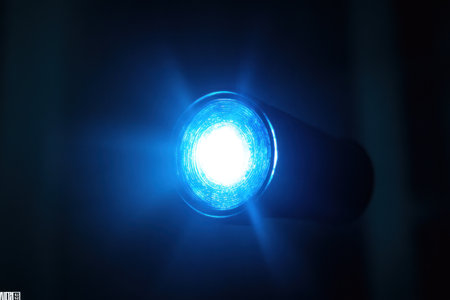 Blue light on a dark background, a spotlight in the center of the frame, the background is black, no objects in front of it, a low-angle shot, a wide-angle lens, high resolution, hyper-realistic, cinematic lighting, studio photography, a close-up. --ar 3:2 --v 6.1 Job ID: 7bb228b5-2e64-4ad8-aa21-fcb338fa10d7の素材