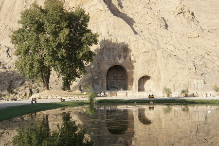 KERMANSHAH, IRAN - OCTOBER 3, 2016: Caves Taq-e Bostan, historical site of Kermanshah on October 3, 2016 in Iran, Asiaのeditorial素材