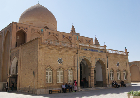 ISFAHAN, IRAN - OCTOBER 13, 2016: People visiting Armenian Vank Cathedral on October 13, 2016 in Isfahan, Iranのeditorial素材
