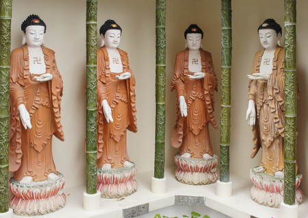 PENANG, MALAYSIA - JANUARY 28, 2011: Statues of Buddha within the Buddhist temple Kek-Lok-Si close to Georgetown on January 28, 2011 in Air Hitam, Penang, Malaysia, Asiaのeditorial素材