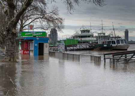 COLOGNE, GERMANY - JANUARY 7, 2018: High water on the river Rhine in Cologne on January 7, 2018 in Germanyのeditorial素材