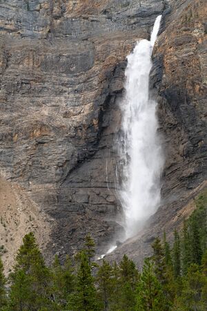 Image of the Takakkaw Falls, the second largest falls of Canada within the Yoho National Park, British Columbiaの写真素材