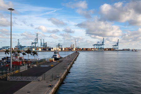 LAS PALMAS, SPAIN - JANUARY 27, 2020: Port of Las Palmas in evening light on January 27, 2020 in Grand Canary, Spainのeditorial素材