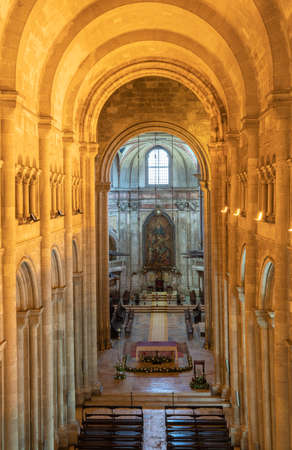 LISBON, PORTUGAL - JANUARY 31, 2020: View into the main aisle of the cathedral of Lisbon on January 31, 2020 in Portugalのeditorial素材
