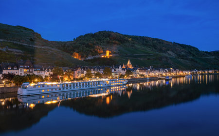 ZELL, GERMANY - SEPTEMBER 12, 2022: Panoramic image of Zell with Moselle river on September 12, 2022 in Germanyのeditorial素材