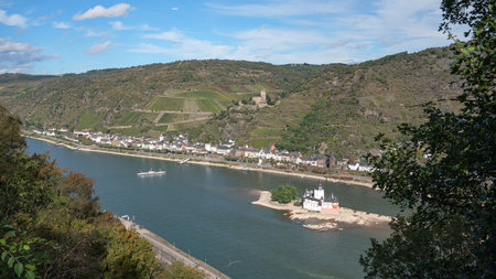 KAUB, GERMANY - OCTOBER 5, 2021: Panoramic image of Pfalzgrafenstein castle close to the Rhine river on October 5, 2021 in Kaub, Rhine valley, Germanyのeditorial素材