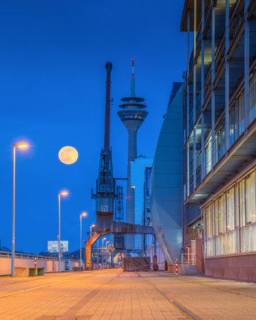 DUSSELDORF, GERMANY - MARCH 13, 2023: Panoramic image of modern buildings in the media harbor of Dusseldorf on March 13, 2023 in Germany, Europeのeditorial素材