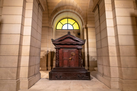 Paris, France - March 15, 2018: Jean-Jacques Rousseau tomb inside of The Pantheon. Secular mausoleum containing the remains of distinguished French citizensのeditorial素材