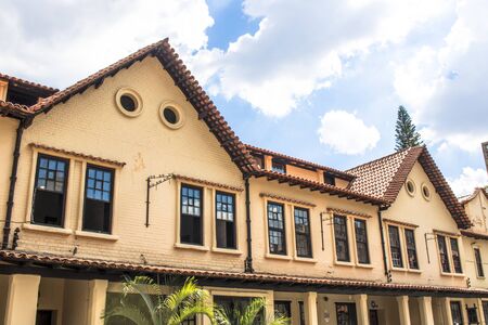 Sao Paulo, SP, Brazil, 02/23/2017. Facade of the houses of Vila dos Ingleses, in the district of Luz, central region of Sao Paulo, SP. The English Village, located in the central region of the city of Sao Paulo (MauÃ¡ street, 836), is a group of 28 housesのeditorial素材