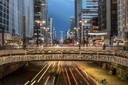 Sao Paulo, Brazil, November 16, 2017. People and traffic jam on Paulista Avenue, in Sao Pauloのeditorial素材