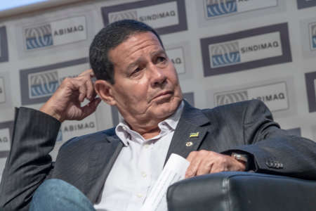 Sao Paulo, Brazil, September 20, 2018. General Hamilton Mourao, vice presidential candidate on the board of Jair Bolsonaro, in press conference, in Sao Paulo.のeditorial素材