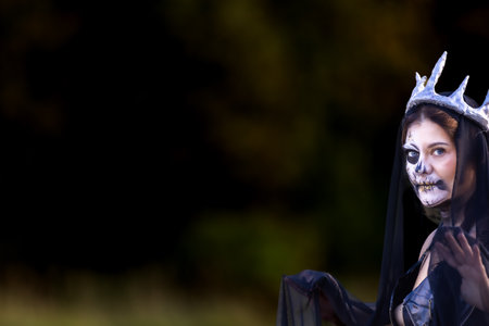 The Shadow Queen with Hypnotizing Abyssal Eyes: A Halloween Makeup
