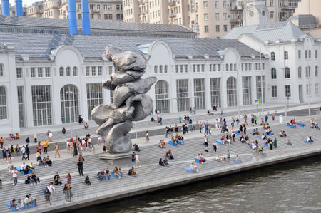 RUSSIA, MOSCOW - AUGUST 29, 2021: Installation by Urs Fischer Big Clay-4 on Bolotnaya Embankment in Moscow.のeditorial素材