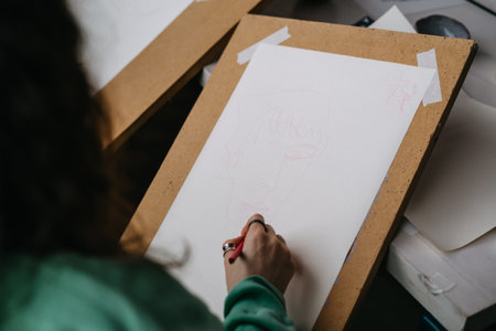 Sketch. Work out a new technique of drawing portraits. A master class in portrait painting in an...