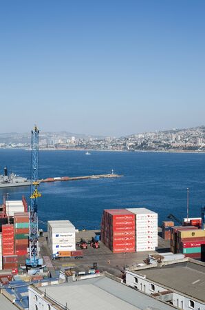 VALPARAISO, CHILE, 24 JANUARY 2016: view to the city port with numerous containersのeditorial素材