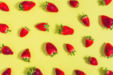 Fresh strawberry, fruit pattern, seamless background, natural textureの写真素材