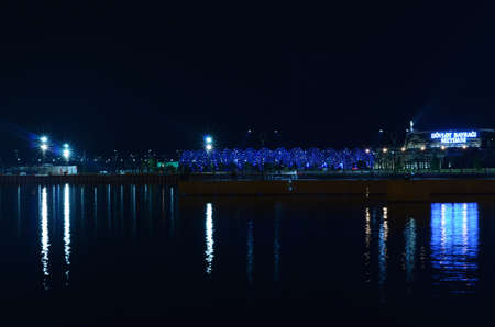 A beautiful evening. Embankment Baku. Azerbaijanのeditorial素材