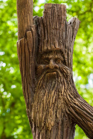 2021-05-07. Russia. Kamensk-Shakhtinsky, Rostov region. Sculpture made of wood. The territory of the LOGA Landscape Park "のeditorial素材
