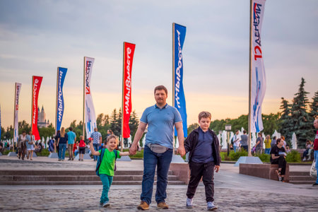 2022-06-12. Russia, Moscow. The city center. A walk through the center in Moscow on a holiday. family, children. joyful emotions.のeditorial素材