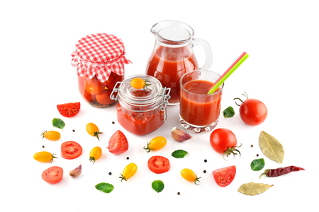 tomato juice, ketchup and tomato isolated on white backgroundの写真素材
