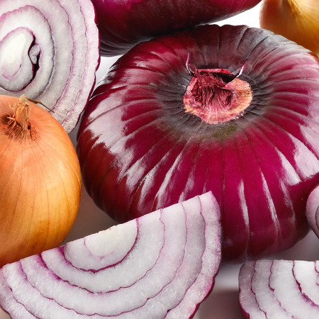 Set of red and white onions. Food background.の写真素材