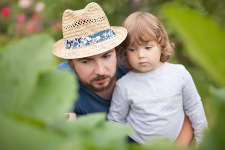 lifestyle, contryside. Family farm, father and daughter, parent and kidの写真素材