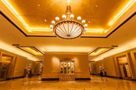 Interior of Emirates Palace hotel a luxurious and the most expensive 7 star hotel in Abu Dhabi, the capital city of United Arab Emirates in Abu Dhabi, UAE 16.10.2010のeditorial素材