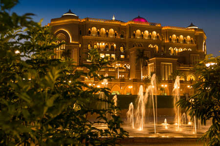 Emirates Palace night, its  a luxury five star hotel in Abu Dhabi, United Arab Emirates in 07/06/2014のeditorial素材