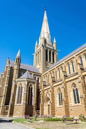 Bendigo, Victoria, Australia - February 27, 2017. Exterior view of the tower of Sacred Heart Cathedral in Bendigo, VIC.のeditorial素材