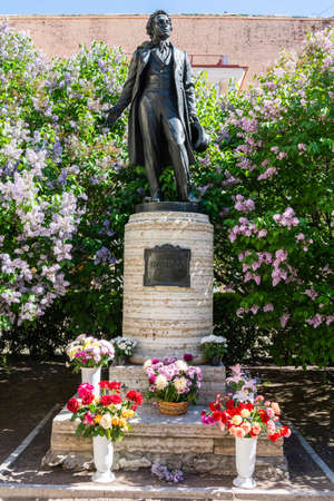 Saint Petersburg, Russia â June 15, 2017. Monument to Russian poet Alexander Pushkin, near Pushkin Flat museum on Moyka River embankment in Saint Petersburg. The monument is by sculptor Nikolai Dadykin and dates from 1950.のeditorial素材