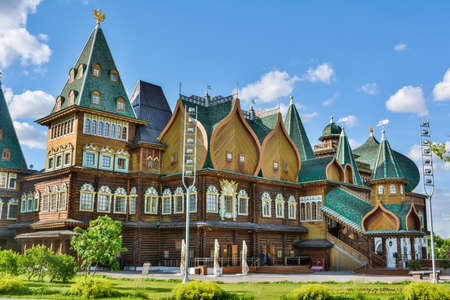 Moscow, Russia â July 6, 2017. Reconstruction of the Great Wooden Palace at the Kolomenskoe museum-reserve in Moscow. The palace reconstruction was completed in 2010.のeditorial素材