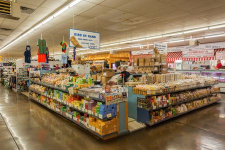 Bird-in-Hand, Pennsylvania, United States of America â September 30, 2016. Interior view of the Bird-in-Hand Farmers Market. View with shelves of food and people.のeditorial素材