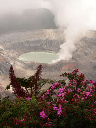 The active vulvan Poán in Costa Ricaの写真素材