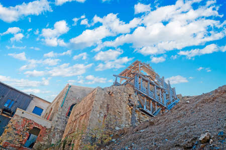 abandoned buildings under a cloudy sky
の写真素材