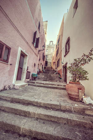 narrow alley in Castelsardo, Sardiniaの写真素材