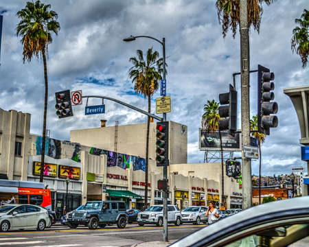 Los Angeles, CA, USA - October 28, 2016: Traffic at Beverly and Fairfax crossroadのeditorial素材