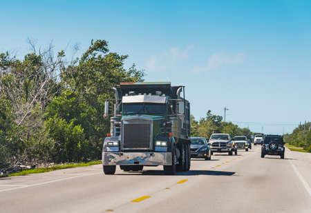 Big truck and other vechicles on Overseas Highway in Florida Keys, USAのeditorial素材