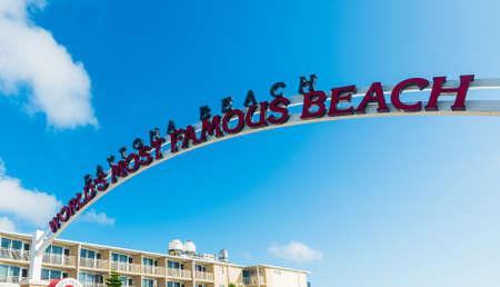 Daytona Beach, USA - February 23, 2019: Welcoming Arch in Daytona Beach under a shining sunのeditorial素材