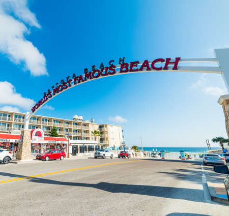 Daytona Beach, USA - February 23, 2019: Welcoming Arch in Daytona Beach under a shining sunのeditorial素材