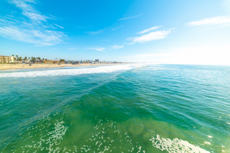 Clear water in Pacific Beach under a blue sky. California, USAの写真素材