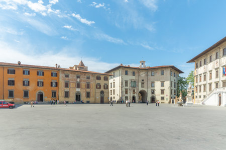 Pisa, Italy - May 04, 2015: City life in Piazza dei Cavalieri on a sunny dayのeditorial素材