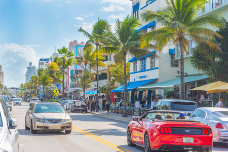 Miami Beach, USA - February 26, 2019: Traffic in Ocean Drive in South Beachのeditorial素材