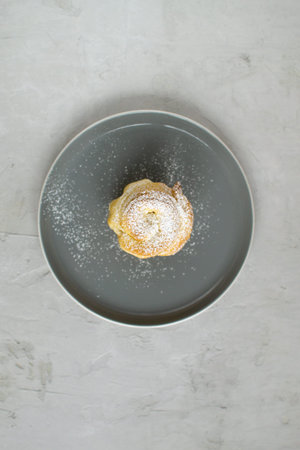 Cruffins is a hybrid of croissant and muffin. Tasty and fragrant pastries, with an unusual...