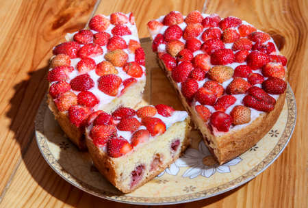 homemade strawberry pie on a plateの写真素材