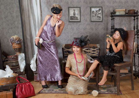 Vintage styled studio shot of three little girls
の写真素材