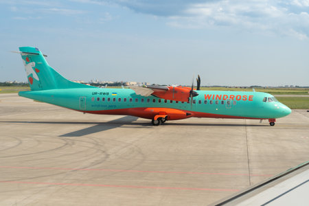 Plane UR-RWB Windrose aero. Ukraine airlines. Passenger airplane.のeditorial素材