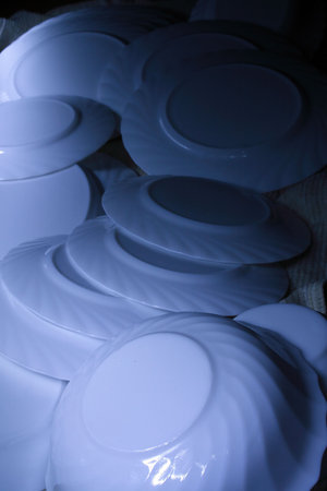 clean plates drying after washingの写真素材