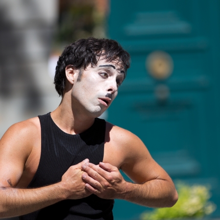 AURILLAC, FRANCE - AUGUST 21  clown in love,as part of the Aurillac International Street Theater Festival, Company Les hommes papillon,on august 21, 2013, in Aurillac,France のeditorial素材